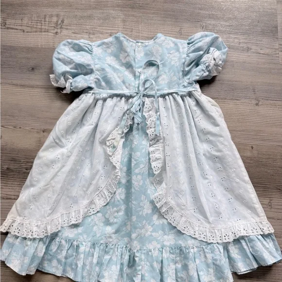 Vintage Girls Peaches And Cream 80’s Laced Blue Floral Smocked Dress Size 6 - Picture 5 of 5
